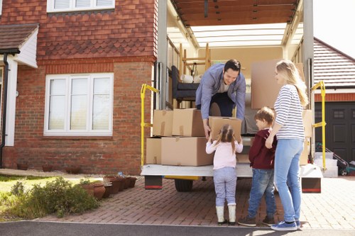 Professional packing and unpacking services in Crystalpalace for a smooth home move