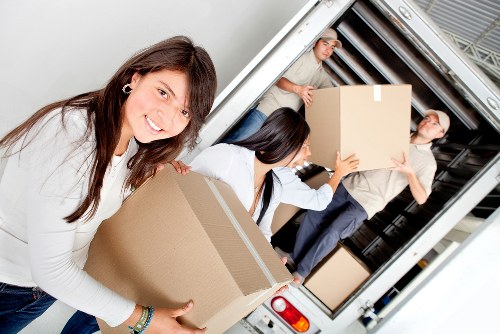 Urgent moving van for same day removals in Crystal Palace